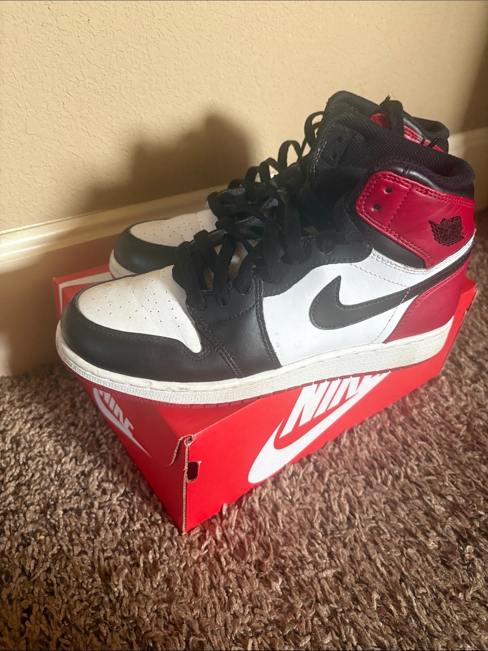 Nike Men’s High-Top Sneakers - Black/White/Red